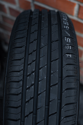 фото протектора и шины Atrezzo Elite Шина Sailun Atrezzo Elite 225/60 R15 96V